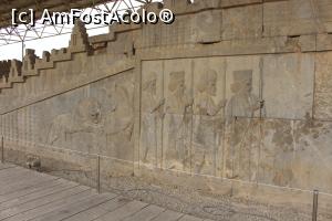 [P19] Persepolis, Palatul Apadana, Marea Poartă din Est, Basorelief cu soldați perși, mezi și bătălia leu-taur » foto by mprofeanu
 - 
<span class="allrVoted glyphicon glyphicon-heart hidden" id="av876038"></span>
<a class="m-l-10 hidden" id="sv876038" onclick="voting_Foto_DelVot(,876038,11195)" role="button">șterge vot <span class="glyphicon glyphicon-remove"></span></a>
<a id="v9876038" class=" c-red"  onclick="voting_Foto_SetVot(876038)" role="button"><span class="glyphicon glyphicon-heart-empty"></span> <b>LIKE</b> = Votează poza</a> <img class="hidden"  id="f876038W9" src="/imagini/loader.gif" border="0" /><span class="AjErrMes hidden" id="e876038ErM"></span>