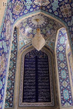 [P54] Shiraz, Altarul Shah-e-Cheragh, Poarta de intrare în a doua curte, frumusețe...  » foto by mprofeanu
 - 
<span class="allrVoted glyphicon glyphicon-heart hidden" id="av900020"></span>
<a class="m-l-10 hidden" id="sv900020" onclick="voting_Foto_DelVot(,900020,11195)" role="button">șterge vot <span class="glyphicon glyphicon-remove"></span></a>
<a id="v9900020" class=" c-red"  onclick="voting_Foto_SetVot(900020)" role="button"><span class="glyphicon glyphicon-heart-empty"></span> <b>LIKE</b> = Votează poza</a> <img class="hidden"  id="f900020W9" src="/imagini/loader.gif" border="0" /><span class="AjErrMes hidden" id="e900020ErM"></span>