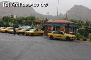 [P10] Isfahan, Chioșcul pentru comenzi taxiuri, de mare utilitate » foto by mprofeanu
 - 
<span class="allrVoted glyphicon glyphicon-heart hidden" id="av862209"></span>
<a class="m-l-10 hidden" id="sv862209" onclick="voting_Foto_DelVot(,862209,11196)" role="button">șterge vot <span class="glyphicon glyphicon-remove"></span></a>
<a id="v9862209" class=" c-red"  onclick="voting_Foto_SetVot(862209)" role="button"><span class="glyphicon glyphicon-heart-empty"></span> <b>LIKE</b> = Votează poza</a> <img class="hidden"  id="f862209W9" src="/imagini/loader.gif" border="0" /><span class="AjErrMes hidden" id="e862209ErM"></span>