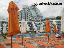 [P14] Hotelul Rubin si piscina acestuia. » foto by Floria
 - 
<span class="allrVoted glyphicon glyphicon-heart hidden" id="av303467"></span>
<a class="m-l-10 hidden" id="sv303467" onclick="voting_Foto_DelVot(,303467,11202)" role="button">șterge vot <span class="glyphicon glyphicon-remove"></span></a>
<a id="v9303467" class=" c-red"  onclick="voting_Foto_SetVot(303467)" role="button"><span class="glyphicon glyphicon-heart-empty"></span> <b>LIKE</b> = Votează poza</a> <img class="hidden"  id="f303467W9" src="/imagini/loader.gif" border="0" /><span class="AjErrMes hidden" id="e303467ErM"></span>
