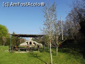 [P61] Loc de barbeque în Grădina Botanică din Sf. Constantin şi Elena » foto by irinad
 - 
<span class="allrVoted glyphicon glyphicon-heart hidden" id="av848468"></span>
<a class="m-l-10 hidden" id="sv848468" onclick="voting_Foto_DelVot(,848468,11202)" role="button">șterge vot <span class="glyphicon glyphicon-remove"></span></a>
<a id="v9848468" class=" c-red"  onclick="voting_Foto_SetVot(848468)" role="button"><span class="glyphicon glyphicon-heart-empty"></span> <b>LIKE</b> = Votează poza</a> <img class="hidden"  id="f848468W9" src="/imagini/loader.gif" border="0" /><span class="AjErrMes hidden" id="e848468ErM"></span>