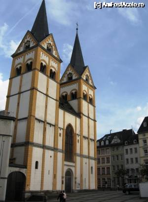 [P21] Biserica Liebfrauen din centrul Koblenz-ului » foto by Radu Tudoran
 - 
<span class="allrVoted glyphicon glyphicon-heart hidden" id="av693688"></span>
<a class="m-l-10 hidden" id="sv693688" onclick="voting_Foto_DelVot(,693688,11302)" role="button">șterge vot <span class="glyphicon glyphicon-remove"></span></a>
<a id="v9693688" class=" c-red"  onclick="voting_Foto_SetVot(693688)" role="button"><span class="glyphicon glyphicon-heart-empty"></span> <b>LIKE</b> = Votează poza</a> <img class="hidden"  id="f693688W9" src="/imagini/loader.gif" border="0" /><span class="AjErrMes hidden" id="e693688ErM"></span>