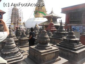 [P31] Nepal - Patan, temple. » foto by iulianic
 - 
<span class="allrVoted glyphicon glyphicon-heart hidden" id="av1457641"></span>
<a class="m-l-10 hidden" id="sv1457641" onclick="voting_Foto_DelVot(,1457641,11367)" role="button">șterge vot <span class="glyphicon glyphicon-remove"></span></a>
<a id="v91457641" class=" c-red"  onclick="voting_Foto_SetVot(1457641)" role="button"><span class="glyphicon glyphicon-heart-empty"></span> <b>LIKE</b> = Votează poza</a> <img class="hidden"  id="f1457641W9" src="/imagini/loader.gif" border="0" /><span class="AjErrMes hidden" id="e1457641ErM"></span>