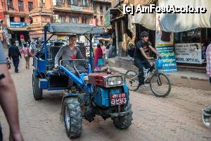 [P02] o specie de tractor cu ghidon, foarte folosit in Nepal » foto by buterfly*
 - 
<span class="allrVoted glyphicon glyphicon-heart hidden" id="av508256"></span>
<a class="m-l-10 hidden" id="sv508256" onclick="voting_Foto_DelVot(,508256,11367)" role="button">șterge vot <span class="glyphicon glyphicon-remove"></span></a>
<a id="v9508256" class=" c-red"  onclick="voting_Foto_SetVot(508256)" role="button"><span class="glyphicon glyphicon-heart-empty"></span> <b>LIKE</b> = Votează poza</a> <img class="hidden"  id="f508256W9" src="/imagini/loader.gif" border="0" /><span class="AjErrMes hidden" id="e508256ErM"></span>