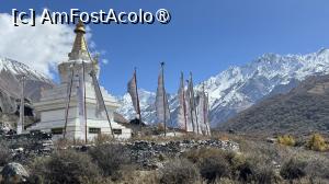 [P47] Spre Kyanjin Gompa » foto by Mika
 - 
<span class="allrVoted glyphicon glyphicon-heart hidden" id="av1506031"></span>
<a class="m-l-10 hidden" id="sv1506031" onclick="voting_Foto_DelVot(,1506031,11367)" role="button">șterge vot <span class="glyphicon glyphicon-remove"></span></a>
<a id="v91506031" class=" c-red"  onclick="voting_Foto_SetVot(1506031)" role="button"><span class="glyphicon glyphicon-heart-empty"></span> <b>LIKE</b> = Votează poza</a> <img class="hidden"  id="f1506031W9" src="/imagini/loader.gif" border="0" /><span class="AjErrMes hidden" id="e1506031ErM"></span>