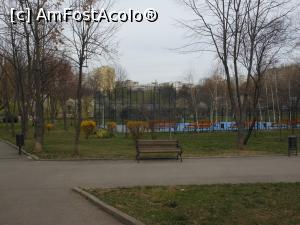 [P28] București - Parcul Morarilor. Teren de sport. » foto by iulianic
 - 
<span class="allrVoted glyphicon glyphicon-heart hidden" id="av1358077"></span>
<a class="m-l-10 hidden" id="sv1358077" onclick="voting_Foto_DelVot(,1358077,11447)" role="button">șterge vot <span class="glyphicon glyphicon-remove"></span></a>
<a id="v91358077" class=" c-red"  onclick="voting_Foto_SetVot(1358077)" role="button"><span class="glyphicon glyphicon-heart-empty"></span> <b>LIKE</b> = Votează poza</a> <img class="hidden"  id="f1358077W9" src="/imagini/loader.gif" border="0" /><span class="AjErrMes hidden" id="e1358077ErM"></span>