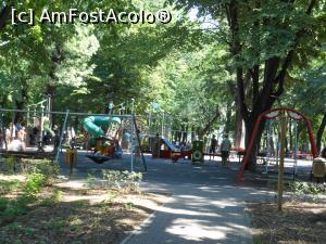 [P22] Bucuresti - Parcul Kiseleff. » foto by iulianic
 - 
<span class="allrVoted glyphicon glyphicon-heart hidden" id="av1381100"></span>
<a class="m-l-10 hidden" id="sv1381100" onclick="voting_Foto_DelVot(,1381100,11447)" role="button">șterge vot <span class="glyphicon glyphicon-remove"></span></a>
<a id="v91381100" class=" c-red"  onclick="voting_Foto_SetVot(1381100)" role="button"><span class="glyphicon glyphicon-heart-empty"></span> <b>LIKE</b> = Votează poza</a> <img class="hidden"  id="f1381100W9" src="/imagini/loader.gif" border="0" /><span class="AjErrMes hidden" id="e1381100ErM"></span>