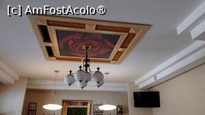 [P20] Plfoniera și decorațiune pe tavanul holului » foto by Mitica49
 - 
<span class="allrVoted glyphicon glyphicon-heart hidden" id="av1528251"></span>
<a class="m-l-10 hidden" id="sv1528251" onclick="voting_Foto_DelVot(,1528251,11536)" role="button">șterge vot <span class="glyphicon glyphicon-remove"></span></a>
<a id="v91528251" class=" c-red"  onclick="voting_Foto_SetVot(1528251)" role="button"><span class="glyphicon glyphicon-heart-empty"></span> <b>LIKE</b> = Votează poza</a> <img class="hidden"  id="f1528251W9" src="/imagini/loader.gif" border="0" /><span class="AjErrMes hidden" id="e1528251ErM"></span>