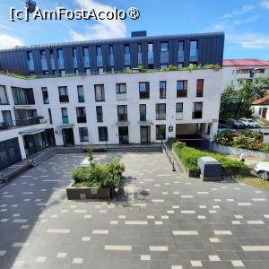 [P22] Cluj, Curtea City Center Festival Apartament, Parcarea pozată de la fereastră » foto by mprofeanu
 - 
<span class="allrVoted glyphicon glyphicon-heart hidden" id="av1434565"></span>
<a class="m-l-10 hidden" id="sv1434565" onclick="voting_Foto_DelVot(,1434565,11616)" role="button">șterge vot <span class="glyphicon glyphicon-remove"></span></a>
<a id="v91434565" class=" c-red"  onclick="voting_Foto_SetVot(1434565)" role="button"><span class="glyphicon glyphicon-heart-empty"></span> <b>LIKE</b> = Votează poza</a> <img class="hidden"  id="f1434565W9" src="/imagini/loader.gif" border="0" /><span class="AjErrMes hidden" id="e1434565ErM"></span>