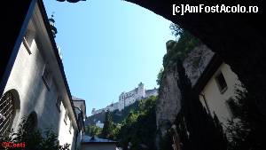 [P11] Vedere spre Festung Hohensalzburg (Fortăreața Salzburg).  » foto by Costi
 - 
<span class="allrVoted glyphicon glyphicon-heart hidden" id="av660305"></span>
<a class="m-l-10 hidden" id="sv660305" onclick="voting_Foto_DelVot(,660305,11696)" role="button">șterge vot <span class="glyphicon glyphicon-remove"></span></a>
<a id="v9660305" class=" c-red"  onclick="voting_Foto_SetVot(660305)" role="button"><span class="glyphicon glyphicon-heart-empty"></span> <b>LIKE</b> = Votează poza</a> <img class="hidden"  id="f660305W9" src="/imagini/loader.gif" border="0" /><span class="AjErrMes hidden" id="e660305ErM"></span>