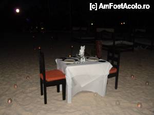 [P19] o cina romantica organizata de un resort la malul oceanului, unde era cald si liniste
foooarte romantic » foto by Marinescu Ana*
 - 
<span class="allrVoted glyphicon glyphicon-heart hidden" id="av478991"></span>
<a class="m-l-10 hidden" id="sv478991" onclick="voting_Foto_DelVot(,478991,11752)" role="button">șterge vot <span class="glyphicon glyphicon-remove"></span></a>
<a id="v9478991" class=" c-red"  onclick="voting_Foto_SetVot(478991)" role="button"><span class="glyphicon glyphicon-heart-empty"></span> <b>LIKE</b> = Votează poza</a> <img class="hidden"  id="f478991W9" src="/imagini/loader.gif" border="0" /><span class="AjErrMes hidden" id="e478991ErM"></span>