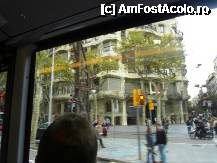 [P33] La Pedrera. Poza din autobuzul inspre Tibidabo. » foto by TraianS
 - 
<span class="allrVoted glyphicon glyphicon-heart hidden" id="av280950"></span>
<a class="m-l-10 hidden" id="sv280950" onclick="voting_Foto_DelVot(,280950,11796)" role="button">șterge vot <span class="glyphicon glyphicon-remove"></span></a>
<a id="v9280950" class=" c-red"  onclick="voting_Foto_SetVot(280950)" role="button"><span class="glyphicon glyphicon-heart-empty"></span> <b>LIKE</b> = Votează poza</a> <img class="hidden"  id="f280950W9" src="/imagini/loader.gif" border="0" /><span class="AjErrMes hidden" id="e280950ErM"></span>