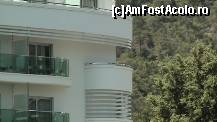[P25] balconul din centru imaginii era al camerei in care am stat » foto by eug
 - 
<span class="allrVoted glyphicon glyphicon-heart hidden" id="av333358"></span>
<a class="m-l-10 hidden" id="sv333358" onclick="voting_Foto_DelVot(,333358,11819)" role="button">șterge vot <span class="glyphicon glyphicon-remove"></span></a>
<a id="v9333358" class=" c-red"  onclick="voting_Foto_SetVot(333358)" role="button"><span class="glyphicon glyphicon-heart-empty"></span> <b>LIKE</b> = Votează poza</a> <img class="hidden"  id="f333358W9" src="/imagini/loader.gif" border="0" /><span class="AjErrMes hidden" id="e333358ErM"></span>