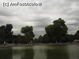 [P18] Jardin de Tuileries, pe marginea bazinului circular.  » foto by diacrys*
 - 
<span class="allrVoted glyphicon glyphicon-heart hidden" id="av737734"></span>
<a class="m-l-10 hidden" id="sv737734" onclick="voting_Foto_DelVot(,737734,11886)" role="button">șterge vot <span class="glyphicon glyphicon-remove"></span></a>
<a id="v9737734" class=" c-red"  onclick="voting_Foto_SetVot(737734)" role="button"><span class="glyphicon glyphicon-heart-empty"></span> <b>LIKE</b> = Votează poza</a> <img class="hidden"  id="f737734W9" src="/imagini/loader.gif" border="0" /><span class="AjErrMes hidden" id="e737734ErM"></span>