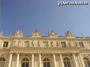 [P20] Paris, Franta. Vizitare Chateau de Versailles. Arta detaliului. Asta caracrerizeaza castelul Versailles.  » foto by vega06
 - 
<span class="allrVoted glyphicon glyphicon-heart hidden" id="av571506"></span>
<a class="m-l-10 hidden" id="sv571506" onclick="voting_Foto_DelVot(,571506,11886)" role="button">șterge vot <span class="glyphicon glyphicon-remove"></span></a>
<a id="v9571506" class=" c-red"  onclick="voting_Foto_SetVot(571506)" role="button"><span class="glyphicon glyphicon-heart-empty"></span> <b>LIKE</b> = Votează poza</a> <img class="hidden"  id="f571506W9" src="/imagini/loader.gif" border="0" /><span class="AjErrMes hidden" id="e571506ErM"></span>