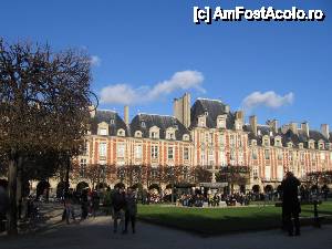 [P34] Place des Vosges » foto by Michi
 - 
<span class="allrVoted glyphicon glyphicon-heart hidden" id="av396807"></span>
<a class="m-l-10 hidden" id="sv396807" onclick="voting_Foto_DelVot(,396807,11886)" role="button">șterge vot <span class="glyphicon glyphicon-remove"></span></a>
<a id="v9396807" class=" c-red"  onclick="voting_Foto_SetVot(396807)" role="button"><span class="glyphicon glyphicon-heart-empty"></span> <b>LIKE</b> = Votează poza</a> <img class="hidden"  id="f396807W9" src="/imagini/loader.gif" border="0" /><span class="AjErrMes hidden" id="e396807ErM"></span>