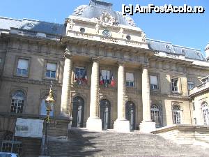 [P06] Palais de Justice în Ile de la Cite » foto by Michi
 - 
<span class="allrVoted glyphicon glyphicon-heart hidden" id="av396779"></span>
<a class="m-l-10 hidden" id="sv396779" onclick="voting_Foto_DelVot(,396779,11886)" role="button">șterge vot <span class="glyphicon glyphicon-remove"></span></a>
<a id="v9396779" class=" c-red"  onclick="voting_Foto_SetVot(396779)" role="button"><span class="glyphicon glyphicon-heart-empty"></span> <b>LIKE</b> = Votează poza</a> <img class="hidden"  id="f396779W9" src="/imagini/loader.gif" border="0" /><span class="AjErrMes hidden" id="e396779ErM"></span>