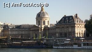 [P01] <i>Institut de France</i>, Paris, în fața căruia se află <i>Pont des Arts</i> » foto by mihaelavoicu
 - 
<span class="allrVoted glyphicon glyphicon-heart hidden" id="av1054498"></span>
<a class="m-l-10 hidden" id="sv1054498" onclick="voting_Foto_DelVot(,1054498,11886)" role="button">șterge vot <span class="glyphicon glyphicon-remove"></span></a>
<a id="v91054498" class=" c-red"  onclick="voting_Foto_SetVot(1054498)" role="button"><span class="glyphicon glyphicon-heart-empty"></span> <b>LIKE</b> = Votează poza</a> <img class="hidden"  id="f1054498W9" src="/imagini/loader.gif" border="0" /><span class="AjErrMes hidden" id="e1054498ErM"></span>