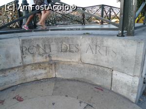 [P04] <i>Pont des Arts</i>, ce face legătura între <i>Institut de France</i> și <i>Palais du Louvre</i> » foto by mihaelavoicu
 - 
<span class="allrVoted glyphicon glyphicon-heart hidden" id="av1054501"></span>
<a class="m-l-10 hidden" id="sv1054501" onclick="voting_Foto_DelVot(,1054501,11886)" role="button">șterge vot <span class="glyphicon glyphicon-remove"></span></a>
<a id="v91054501" class=" c-red"  onclick="voting_Foto_SetVot(1054501)" role="button"><span class="glyphicon glyphicon-heart-empty"></span> <b>LIKE</b> = Votează poza</a> <img class="hidden"  id="f1054501W9" src="/imagini/loader.gif" border="0" /><span class="AjErrMes hidden" id="e1054501ErM"></span>