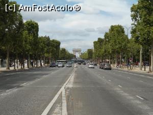 [P10] Paris. Avenue des Champs-Elysees. Din Rond-Point imagine spre Arc de Triomphe. » foto by mihaelavoicu
 - 
<span class="allrVoted glyphicon glyphicon-heart hidden" id="av1142180"></span>
<a class="m-l-10 hidden" id="sv1142180" onclick="voting_Foto_DelVot(,1142180,11886)" role="button">șterge vot <span class="glyphicon glyphicon-remove"></span></a>
<a id="v91142180" class=" c-red"  onclick="voting_Foto_SetVot(1142180)" role="button"><span class="glyphicon glyphicon-heart-empty"></span> <b>LIKE</b> = Votează poza</a> <img class="hidden"  id="f1142180W9" src="/imagini/loader.gif" border="0" /><span class="AjErrMes hidden" id="e1142180ErM"></span>