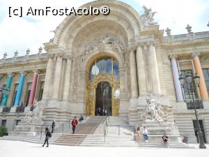 [P14] Paris. O mică abatere din Avenue des Champs-Elysees. Petit Palais,  ușa de intrare în Muzeul de Artă al orașului Paris. » foto by mihaelavoicu
 - 
<span class="allrVoted glyphicon glyphicon-heart hidden" id="av1142185"></span>
<a class="m-l-10 hidden" id="sv1142185" onclick="voting_Foto_DelVot(,1142185,11886)" role="button">șterge vot <span class="glyphicon glyphicon-remove"></span></a>
<a id="v91142185" class=" c-red"  onclick="voting_Foto_SetVot(1142185)" role="button"><span class="glyphicon glyphicon-heart-empty"></span> <b>LIKE</b> = Votează poza</a> <img class="hidden"  id="f1142185W9" src="/imagini/loader.gif" border="0" /><span class="AjErrMes hidden" id="e1142185ErM"></span>