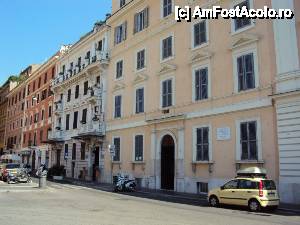[P02] Casa in care a murit Giuseppe Tomasi di Lampedusa, autorul celebrului roman 'Ghepardul' (Il Gattopardo) se afla aceeasi strada cu hotelul.  » foto by amalasunda
 - 
<span class="allrVoted glyphicon glyphicon-heart hidden" id="av430213"></span>
<a class="m-l-10 hidden" id="sv430213" onclick="voting_Foto_DelVot(,430213,11920)" role="button">șterge vot <span class="glyphicon glyphicon-remove"></span></a>
<a id="v9430213" class=" c-red"  onclick="voting_Foto_SetVot(430213)" role="button"><span class="glyphicon glyphicon-heart-empty"></span> <b>LIKE</b> = Votează poza</a> <img class="hidden"  id="f430213W9" src="/imagini/loader.gif" border="0" /><span class="AjErrMes hidden" id="e430213ErM"></span>