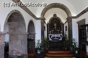 [P06] Insula Sao Miguel, Vila Franca do Campo, Miradouro da Nossa Senhora da Paz, Ermida de Nossa Senhora da Paz, interior » foto by mprofeanu
 - 
<span class="allrVoted glyphicon glyphicon-heart hidden" id="av1013875"></span>
<a class="m-l-10 hidden" id="sv1013875" onclick="voting_Foto_DelVot(,1013875,12102)" role="button">șterge vot <span class="glyphicon glyphicon-remove"></span></a>
<a id="v91013875" class=" c-red"  onclick="voting_Foto_SetVot(1013875)" role="button"><span class="glyphicon glyphicon-heart-empty"></span> <b>LIKE</b> = Votează poza</a> <img class="hidden"  id="f1013875W9" src="/imagini/loader.gif" border="0" /><span class="AjErrMes hidden" id="e1013875ErM"></span>