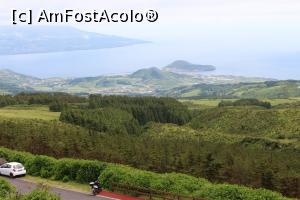 [P53] Insula Faial, Caldeira do Cabeco Gordo, Vedere spre Insula Pico și Horta » foto by mprofeanu
 - 
<span class="allrVoted glyphicon glyphicon-heart hidden" id="av997765"></span>
<a class="m-l-10 hidden" id="sv997765" onclick="voting_Foto_DelVot(,997765,12103)" role="button">șterge vot <span class="glyphicon glyphicon-remove"></span></a>
<a id="v9997765" class=" c-red"  onclick="voting_Foto_SetVot(997765)" role="button"><span class="glyphicon glyphicon-heart-empty"></span> <b>LIKE</b> = Votează poza</a> <img class="hidden"  id="f997765W9" src="/imagini/loader.gif" border="0" /><span class="AjErrMes hidden" id="e997765ErM"></span>