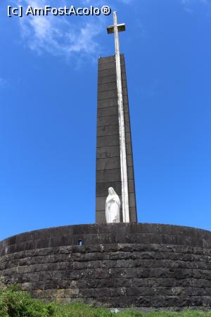 [P57] Insula Faial, Miradouro de Nossa Senhora da Conceicao vegheat de Crucea și Statuia Sfintei Fecioare a Zămislirii » foto by mprofeanu
 - 
<span class="allrVoted glyphicon glyphicon-heart hidden" id="av997769"></span>
<a class="m-l-10 hidden" id="sv997769" onclick="voting_Foto_DelVot(,997769,12103)" role="button">șterge vot <span class="glyphicon glyphicon-remove"></span></a>
<a id="v9997769" class=" c-red"  onclick="voting_Foto_SetVot(997769)" role="button"><span class="glyphicon glyphicon-heart-empty"></span> <b>LIKE</b> = Votează poza</a> <img class="hidden"  id="f997769W9" src="/imagini/loader.gif" border="0" /><span class="AjErrMes hidden" id="e997769ErM"></span>