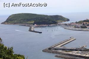 [P63] Insula Faial, Monte de Guia și Portul Horta Marina văzute de la Miradouro de Nossa Senhora da Conceicao » foto by mprofeanu
 - 
<span class="allrVoted glyphicon glyphicon-heart hidden" id="av997775"></span>
<a class="m-l-10 hidden" id="sv997775" onclick="voting_Foto_DelVot(,997775,12103)" role="button">șterge vot <span class="glyphicon glyphicon-remove"></span></a>
<a id="v9997775" class=" c-red"  onclick="voting_Foto_SetVot(997775)" role="button"><span class="glyphicon glyphicon-heart-empty"></span> <b>LIKE</b> = Votează poza</a> <img class="hidden"  id="f997775W9" src="/imagini/loader.gif" border="0" /><span class="AjErrMes hidden" id="e997775ErM"></span>