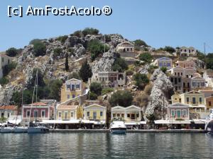 [P07] Case colorate în Symi » foto by irinad
 - 
<span class="allrVoted glyphicon glyphicon-heart hidden" id="av979833"></span>
<a class="m-l-10 hidden" id="sv979833" onclick="voting_Foto_DelVot(,979833,12104)" role="button">șterge vot <span class="glyphicon glyphicon-remove"></span></a>
<a id="v9979833" class=" c-red"  onclick="voting_Foto_SetVot(979833)" role="button"><span class="glyphicon glyphicon-heart-empty"></span> <b>LIKE</b> = Votează poza</a> <img class="hidden"  id="f979833W9" src="/imagini/loader.gif" border="0" /><span class="AjErrMes hidden" id="e979833ErM"></span>