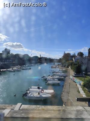 [P46] Ambarcatiuni de-a lungul raului » foto by ilee
 - 
<span class="allrVoted glyphicon glyphicon-heart hidden" id="av1505734"></span>
<a class="m-l-10 hidden" id="sv1505734" onclick="voting_Foto_DelVot(,1505734,12117)" role="button">șterge vot <span class="glyphicon glyphicon-remove"></span></a>
<a id="v91505734" class=" c-red"  onclick="voting_Foto_SetVot(1505734)" role="button"><span class="glyphicon glyphicon-heart-empty"></span> <b>LIKE</b> = Votează poza</a> <img class="hidden"  id="f1505734W9" src="/imagini/loader.gif" border="0" /><span class="AjErrMes hidden" id="e1505734ErM"></span>