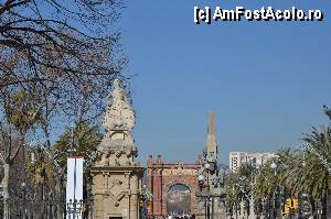 [P05] Arcul de Triumf vazut din Parc de la Ciutadella » foto by Muffin2009
 - 
<span class="allrVoted glyphicon glyphicon-heart hidden" id="av350673"></span>
<a class="m-l-10 hidden" id="sv350673" onclick="voting_Foto_DelVot(,350673,12198)" role="button">șterge vot <span class="glyphicon glyphicon-remove"></span></a>
<a id="v9350673" class=" c-red"  onclick="voting_Foto_SetVot(350673)" role="button"><span class="glyphicon glyphicon-heart-empty"></span> <b>LIKE</b> = Votează poza</a> <img class="hidden"  id="f350673W9" src="/imagini/loader.gif" border="0" /><span class="AjErrMes hidden" id="e350673ErM"></span>