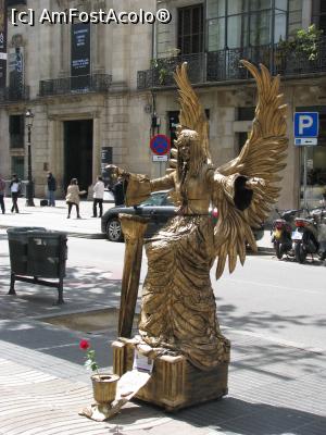 [P38] Barcelona - Statueta, e vie sau nu? daca o sa puneti un ban o sa vedeti » foto by mishu
 - 
<span class="allrVoted glyphicon glyphicon-heart hidden" id="av821970"></span>
<a class="m-l-10 hidden" id="sv821970" onclick="voting_Foto_DelVot(,821970,12198)" role="button">șterge vot <span class="glyphicon glyphicon-remove"></span></a>
<a id="v9821970" class=" c-red"  onclick="voting_Foto_SetVot(821970)" role="button"><span class="glyphicon glyphicon-heart-empty"></span> <b>LIKE</b> = Votează poza</a> <img class="hidden"  id="f821970W9" src="/imagini/loader.gif" border="0" /><span class="AjErrMes hidden" id="e821970ErM"></span>