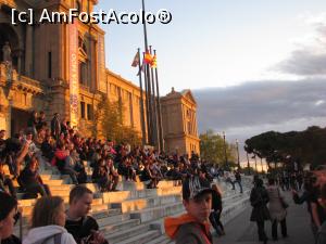 [P76] Barcelona - Montjuic - Muzeul National de Arta Catalana, lumea adunata pentru spectacol iar in centru, juniorul » foto by mishu
 - 
<span class="allrVoted glyphicon glyphicon-heart hidden" id="av822008"></span>
<a class="m-l-10 hidden" id="sv822008" onclick="voting_Foto_DelVot(,822008,12198)" role="button">șterge vot <span class="glyphicon glyphicon-remove"></span></a>
<a id="v9822008" class=" c-red"  onclick="voting_Foto_SetVot(822008)" role="button"><span class="glyphicon glyphicon-heart-empty"></span> <b>LIKE</b> = Votează poza</a> <img class="hidden"  id="f822008W9" src="/imagini/loader.gif" border="0" /><span class="AjErrMes hidden" id="e822008ErM"></span>