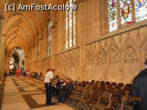 [P08] York Minster - Interior. Culoarul decorat în stil gotic.  » foto by iulianic
 - 
<span class="allrVoted glyphicon glyphicon-heart hidden" id="av828018"></span>
<a class="m-l-10 hidden" id="sv828018" onclick="voting_Foto_DelVot(,828018,12611)" role="button">șterge vot <span class="glyphicon glyphicon-remove"></span></a>
<a id="v9828018" class=" c-red"  onclick="voting_Foto_SetVot(828018)" role="button"><span class="glyphicon glyphicon-heart-empty"></span> <b>LIKE</b> = Votează poza</a> <img class="hidden"  id="f828018W9" src="/imagini/loader.gif" border="0" /><span class="AjErrMes hidden" id="e828018ErM"></span>