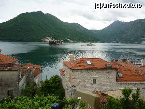 [P20] Perast, vedere din locul unde am avut cazare » foto by Nicu
 - 
<span class="allrVoted glyphicon glyphicon-heart hidden" id="av583787"></span>
<a class="m-l-10 hidden" id="sv583787" onclick="voting_Foto_DelVot(,583787,12619)" role="button">șterge vot <span class="glyphicon glyphicon-remove"></span></a>
<a id="v9583787" class=" c-red"  onclick="voting_Foto_SetVot(583787)" role="button"><span class="glyphicon glyphicon-heart-empty"></span> <b>LIKE</b> = Votează poza</a> <img class="hidden"  id="f583787W9" src="/imagini/loader.gif" border="0" /><span class="AjErrMes hidden" id="e583787ErM"></span>