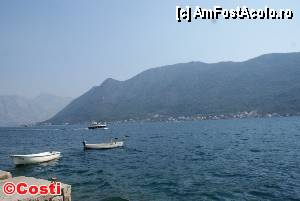 [P20] Golful Kotor, văzut de pe faleza localităţii Perast.  » foto by Costi
 - 
<span class="allrVoted glyphicon glyphicon-heart hidden" id="av360665"></span>
<a class="m-l-10 hidden" id="sv360665" onclick="voting_Foto_DelVot(,360665,12619)" role="button">șterge vot <span class="glyphicon glyphicon-remove"></span></a>
<a id="v9360665" class=" c-red"  onclick="voting_Foto_SetVot(360665)" role="button"><span class="glyphicon glyphicon-heart-empty"></span> <b>LIKE</b> = Votează poza</a> <img class="hidden"  id="f360665W9" src="/imagini/loader.gif" border="0" /><span class="AjErrMes hidden" id="e360665ErM"></span>