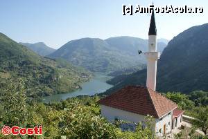 [P06] În Bosnia, pe valea râului Drina, pe drumul spre Sarajevo » foto by Costi
 - 
<span class="allrVoted glyphicon glyphicon-heart hidden" id="av360615"></span>
<a class="m-l-10 hidden" id="sv360615" onclick="voting_Foto_DelVot(,360615,12619)" role="button">șterge vot <span class="glyphicon glyphicon-remove"></span></a>
<a id="v9360615" class=" c-red"  onclick="voting_Foto_SetVot(360615)" role="button"><span class="glyphicon glyphicon-heart-empty"></span> <b>LIKE</b> = Votează poza</a> <img class="hidden"  id="f360615W9" src="/imagini/loader.gif" border="0" /><span class="AjErrMes hidden" id="e360615ErM"></span>