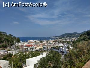 [P16] Vedere spre Ischia Porto, venind dinspre Casamicciole.  » foto by maryka
 - 
<span class="allrVoted glyphicon glyphicon-heart hidden" id="av1083215"></span>
<a class="m-l-10 hidden" id="sv1083215" onclick="voting_Foto_DelVot(,1083215,12624)" role="button">șterge vot <span class="glyphicon glyphicon-remove"></span></a>
<a id="v91083215" class=" c-red"  onclick="voting_Foto_SetVot(1083215)" role="button"><span class="glyphicon glyphicon-heart-empty"></span> <b>LIKE</b> = Votează poza</a> <img class="hidden"  id="f1083215W9" src="/imagini/loader.gif" border="0" /><span class="AjErrMes hidden" id="e1083215ErM"></span>