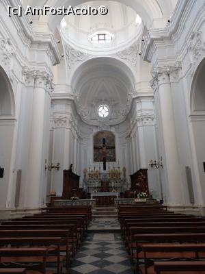 [P41] Interior biserica Ischia Ponte.  » foto by maryka
 - 
<span class="allrVoted glyphicon glyphicon-heart hidden" id="av1083254"></span>
<a class="m-l-10 hidden" id="sv1083254" onclick="voting_Foto_DelVot(,1083254,12624)" role="button">șterge vot <span class="glyphicon glyphicon-remove"></span></a>
<a id="v91083254" class=" c-red"  onclick="voting_Foto_SetVot(1083254)" role="button"><span class="glyphicon glyphicon-heart-empty"></span> <b>LIKE</b> = Votează poza</a> <img class="hidden"  id="f1083254W9" src="/imagini/loader.gif" border="0" /><span class="AjErrMes hidden" id="e1083254ErM"></span>