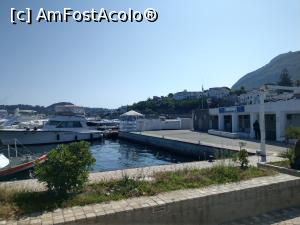 [P54] Forio, portul, stația și Garda de Coastă.  » foto by maryka
 - 
<span class="allrVoted glyphicon glyphicon-heart hidden" id="av1097508"></span>
<a class="m-l-10 hidden" id="sv1097508" onclick="voting_Foto_DelVot(,1097508,12624)" role="button">șterge vot <span class="glyphicon glyphicon-remove"></span></a>
<a id="v91097508" class=" c-red"  onclick="voting_Foto_SetVot(1097508)" role="button"><span class="glyphicon glyphicon-heart-empty"></span> <b>LIKE</b> = Votează poza</a> <img class="hidden"  id="f1097508W9" src="/imagini/loader.gif" border="0" /><span class="AjErrMes hidden" id="e1097508ErM"></span>