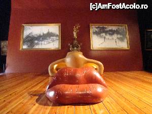 [P68] Teatre Museu Dalí din Figuerés: camera 11-Mae West, cu vedere de la nivelul podelei » foto by mariana.olaru
 - 
<span class="allrVoted glyphicon glyphicon-heart hidden" id="av436844"></span>
<a class="m-l-10 hidden" id="sv436844" onclick="voting_Foto_DelVot(,436844,12859)" role="button">șterge vot <span class="glyphicon glyphicon-remove"></span></a>
<a id="v9436844" class=" c-red"  onclick="voting_Foto_SetVot(436844)" role="button"><span class="glyphicon glyphicon-heart-empty"></span> <b>LIKE</b> = Votează poza</a> <img class="hidden"  id="f436844W9" src="/imagini/loader.gif" border="0" /><span class="AjErrMes hidden" id="e436844ErM"></span>