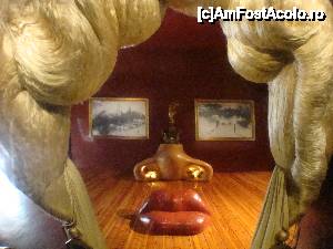 [P69] Teatre Museu Dalí din Figuerés: camera 11-Mae West, cu vedere de pe pasarelă » foto by mariana.olaru
 - 
<span class="allrVoted glyphicon glyphicon-heart hidden" id="av436846"></span>
<a class="m-l-10 hidden" id="sv436846" onclick="voting_Foto_DelVot(,436846,12859)" role="button">șterge vot <span class="glyphicon glyphicon-remove"></span></a>
<a id="v9436846" class=" c-red"  onclick="voting_Foto_SetVot(436846)" role="button"><span class="glyphicon glyphicon-heart-empty"></span> <b>LIKE</b> = Votează poza</a> <img class="hidden"  id="f436846W9" src="/imagini/loader.gif" border="0" /><span class="AjErrMes hidden" id="e436846ErM"></span>