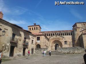 [P20] Colegiata de Santa Juliana, in Plaza de las Arenas, cu casa arhiducilor de Austria pe stanga.  » foto by alinaro
 - 
<span class="allrVoted glyphicon glyphicon-heart hidden" id="av371620"></span>
<a class="m-l-10 hidden" id="sv371620" onclick="voting_Foto_DelVot(,371620,12863)" role="button">șterge vot <span class="glyphicon glyphicon-remove"></span></a>
<a id="v9371620" class=" c-red"  onclick="voting_Foto_SetVot(371620)" role="button"><span class="glyphicon glyphicon-heart-empty"></span> <b>LIKE</b> = Votează poza</a> <img class="hidden"  id="f371620W9" src="/imagini/loader.gif" border="0" /><span class="AjErrMes hidden" id="e371620ErM"></span>