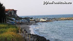 [P54] Portul pescăresc din spatele farului » foto by crismis
 - 
<span class="allrVoted glyphicon glyphicon-heart hidden" id="av705238"></span>
<a class="m-l-10 hidden" id="sv705238" onclick="voting_Foto_DelVot(,705238,13043)" role="button">șterge vot <span class="glyphicon glyphicon-remove"></span></a>
<a id="v9705238" class=" c-red"  onclick="voting_Foto_SetVot(705238)" role="button"><span class="glyphicon glyphicon-heart-empty"></span> <b>LIKE</b> = Votează poza</a> <img class="hidden"  id="f705238W9" src="/imagini/loader.gif" border="0" /><span class="AjErrMes hidden" id="e705238ErM"></span>