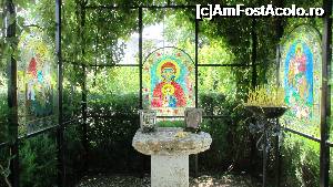 [P06] Frumoasa capelă din sticlă » foto by crismis
 - 
<span class="allrVoted glyphicon glyphicon-heart hidden" id="av705190"></span>
<a class="m-l-10 hidden" id="sv705190" onclick="voting_Foto_DelVot(,705190,13043)" role="button">șterge vot <span class="glyphicon glyphicon-remove"></span></a>
<a id="v9705190" class=" c-red"  onclick="voting_Foto_SetVot(705190)" role="button"><span class="glyphicon glyphicon-heart-empty"></span> <b>LIKE</b> = Votează poza</a> <img class="hidden"  id="f705190W9" src="/imagini/loader.gif" border="0" /><span class="AjErrMes hidden" id="e705190ErM"></span>