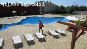 [P31] Piscina mare, în spate căsuţele unde te poţi caza » foto by crismis
 - 
<span class="allrVoted glyphicon glyphicon-heart hidden" id="av705758"></span>
<a class="m-l-10 hidden" id="sv705758" onclick="voting_Foto_DelVot(,705758,13047)" role="button">șterge vot <span class="glyphicon glyphicon-remove"></span></a>
<a id="v9705758" class=" c-red"  onclick="voting_Foto_SetVot(705758)" role="button"><span class="glyphicon glyphicon-heart-empty"></span> <b>LIKE</b> = Votează poza</a> <img class="hidden"  id="f705758W9" src="/imagini/loader.gif" border="0" /><span class="AjErrMes hidden" id="e705758ErM"></span>