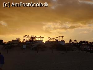 [P76] Apus de soare peste Maspalomas » foto by crismis
 - 
<span class="allrVoted glyphicon glyphicon-heart hidden" id="av1489507"></span>
<a class="m-l-10 hidden" id="sv1489507" onclick="voting_Foto_DelVot(,1489507,13127)" role="button">șterge vot <span class="glyphicon glyphicon-remove"></span></a>
<a id="v91489507" class=" c-red"  onclick="voting_Foto_SetVot(1489507)" role="button"><span class="glyphicon glyphicon-heart-empty"></span> <b>LIKE</b> = Votează poza</a> <img class="hidden"  id="f1489507W9" src="/imagini/loader.gif" border="0" /><span class="AjErrMes hidden" id="e1489507ErM"></span>