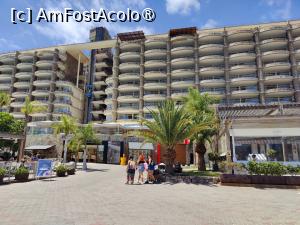 [P73] Anfi del Mar; hotelul văzut de pe plajă » foto by crismis
 - 
<span class="allrVoted glyphicon glyphicon-heart hidden" id="av1489700"></span>
<a class="m-l-10 hidden" id="sv1489700" onclick="voting_Foto_DelVot(,1489700,13127)" role="button">șterge vot <span class="glyphicon glyphicon-remove"></span></a>
<a id="v91489700" class=" c-red"  onclick="voting_Foto_SetVot(1489700)" role="button"><span class="glyphicon glyphicon-heart-empty"></span> <b>LIKE</b> = Votează poza</a> <img class="hidden"  id="f1489700W9" src="/imagini/loader.gif" border="0" /><span class="AjErrMes hidden" id="e1489700ErM"></span>